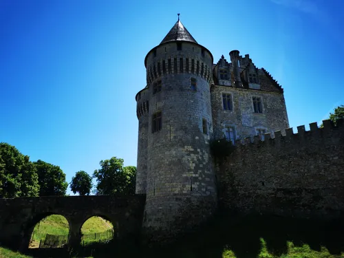 Château des comtes du Perche by Bike