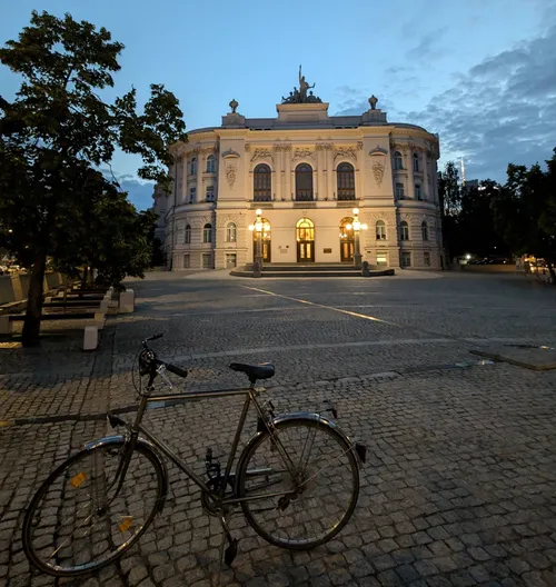 Exploring Warsaw Center by Bike